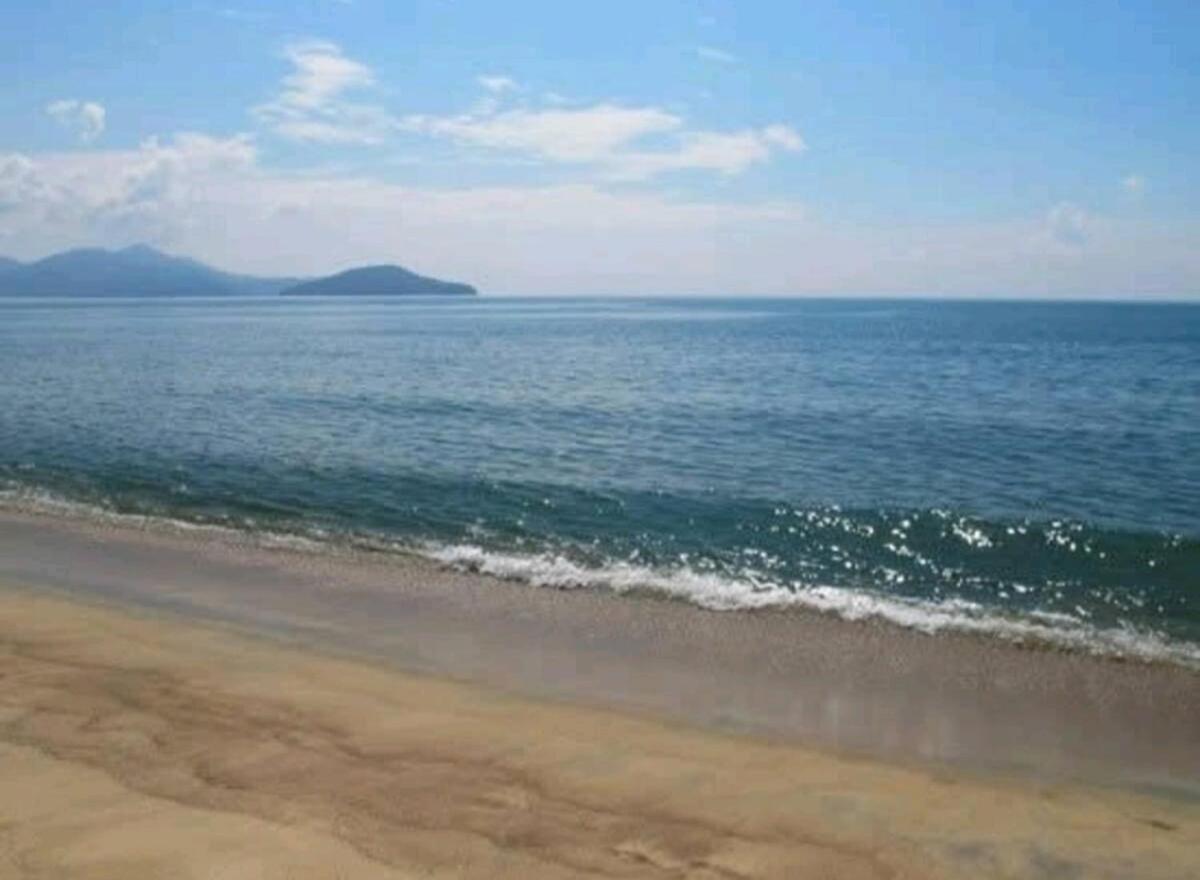 Casa De Praia/Massaguacu Caraguatatuba Ngoại thất bức ảnh